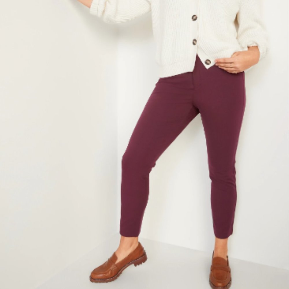 Old Navy Pixie Crop Never-Fade Berry Pant Size 14